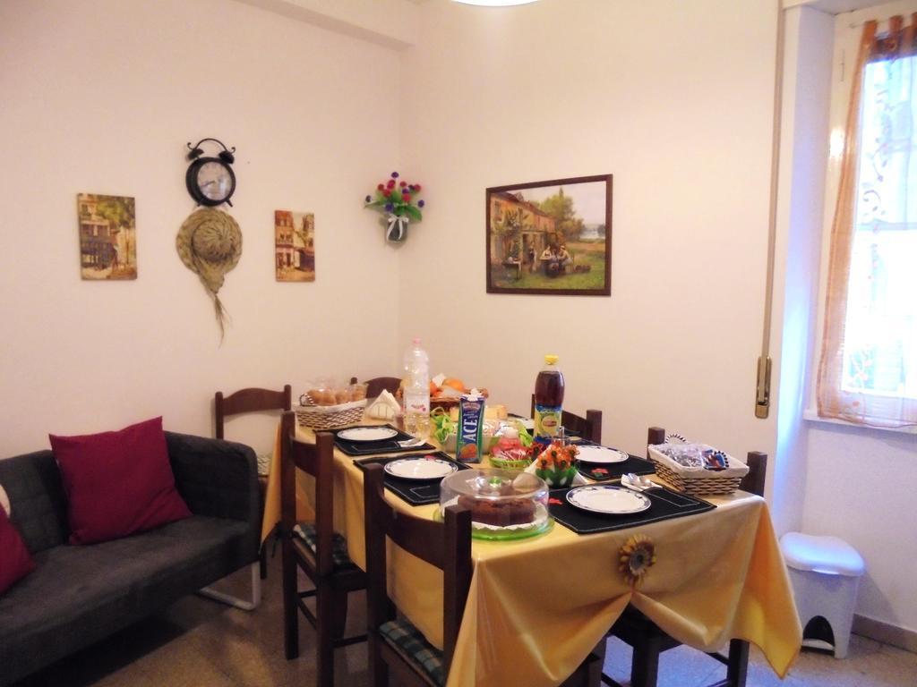 B&B Divina Roma ภายนอก รูปภาพ