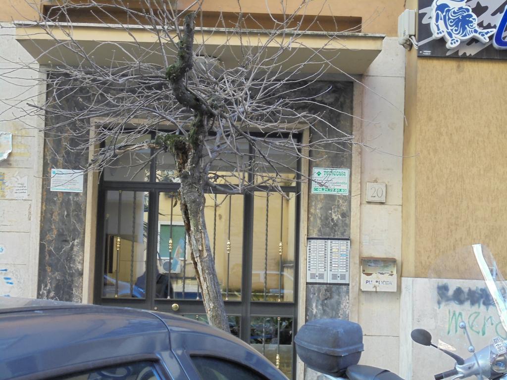 B&B Divina Roma ภายนอก รูปภาพ